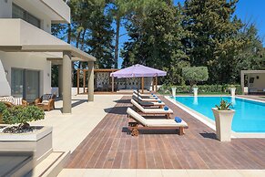 Bella Foresta Villa