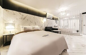California Hotel
