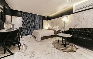California Hotel