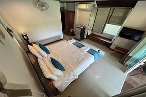 Baan Nam Pen Resort