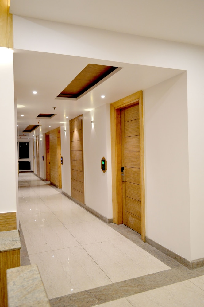 The Orchard Greens Resort - A Centrally Heated Property