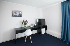 Nicola Hotel