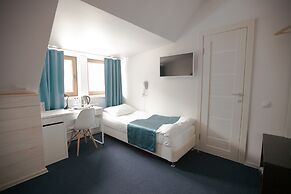 Nicola Hotel