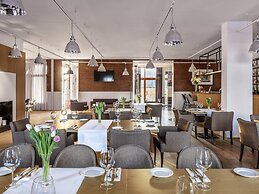 Mercure Wiazowna Brant
