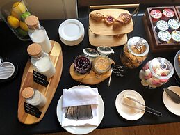 Mercure Wiazowna Brant