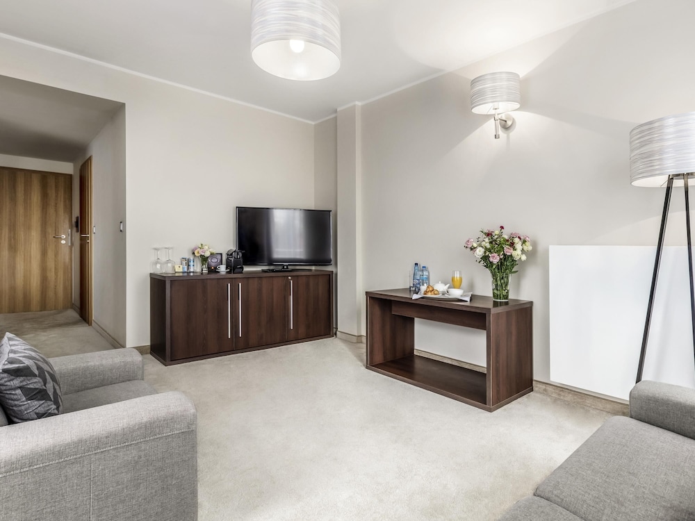 Mercure Wiazowna Brant