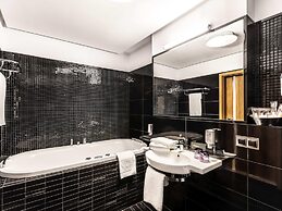 Mercure Wiazowna Brant