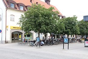 Alyhr Apartments