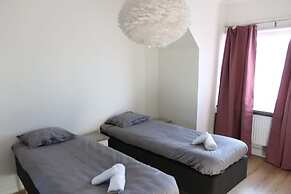 Alyhr Apartments