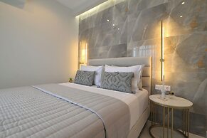 Irida Apartments