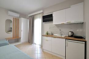 Irida Apartments