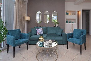 Irida Apartments