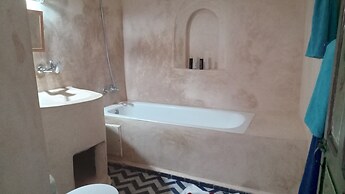 Riad Maizie