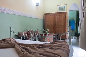 Riad Maizie