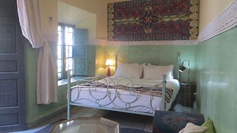 Riad Maizie