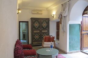 Riad Maizie