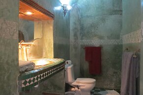 Riad Maizie
