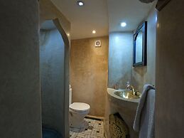 Riad Maizie