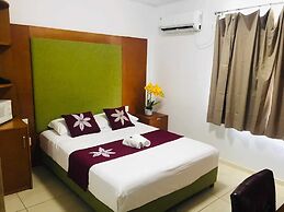 Alec's Hotel