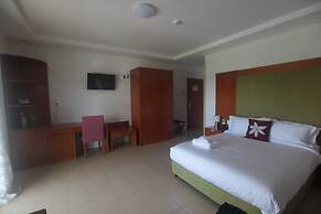 Alec's Hotel