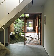 utsuwa Designed Hostel