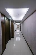 J7 Hotel Iloilo