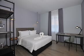 Urban H Hotel