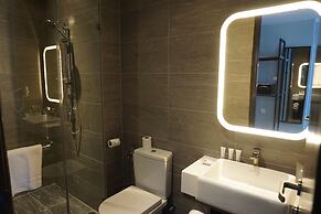 Urban H Hotel