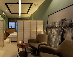 The Snowbell Hotel & SPA @ The Bridge.