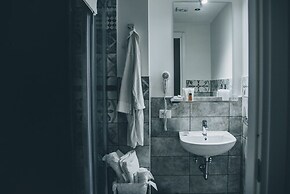 Spagna Rooms