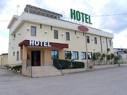 Genius Hotel