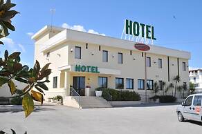 Genius Hotel