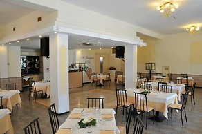 Genius Hotel