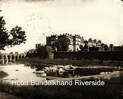 Hotel Bundelkhand Riverside