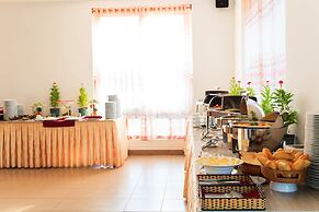 Paragon Villa Hotel