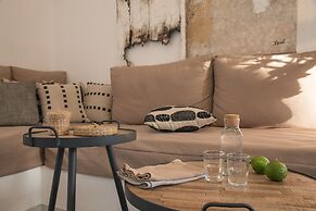 Perla Suites - Delmar Collection