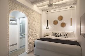Perla Suites - Delmar Collection