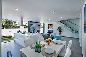Villa Toranja by MarsAlgarve