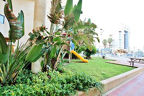 Luxurious Sea View 3BR Pool Spa and Gym