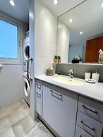Luxurious Sea View 3BR Pool Spa and Gym