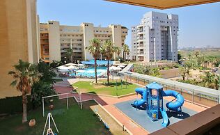 Luxurious Sea View 3BR Pool Spa and Gym