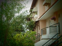 Phyllis Maisonettes