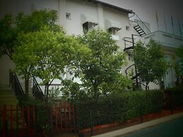 Phyllis Maisonettes