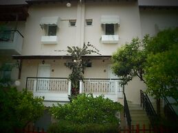Phyllis Maisonettes