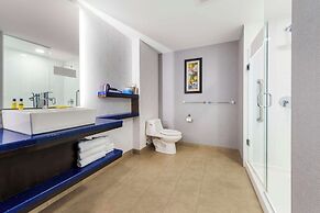 GLō Best Western Kanata Ottawa West