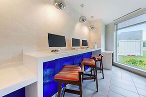 GLō Best Western Kanata Ottawa West