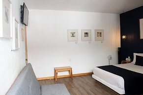 Romance City Hotel