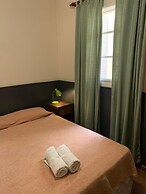 Alamo Hostel & Suites