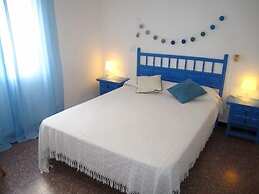 Apartment With sea Views in Llan?? - 1052