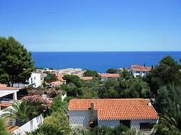Apartment With sea Views in Llan?? - 1052